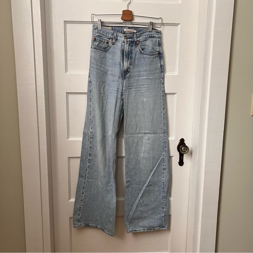 Levi’s Ribcage Wide Leg